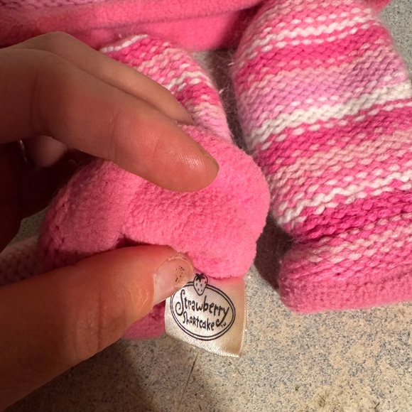 Vintage strawberry shortcake mitten and hat set girls - Picture 4 of 6